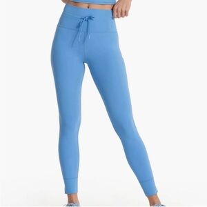 Vuori Daily 7/8 Leggings (Light Blue)
